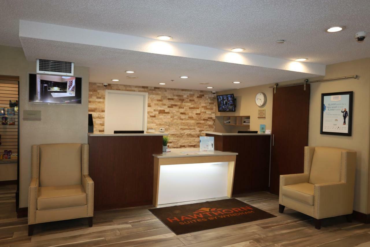 Hawthorn Suites By Wyndham Detroit Southfield Eksteriør billede