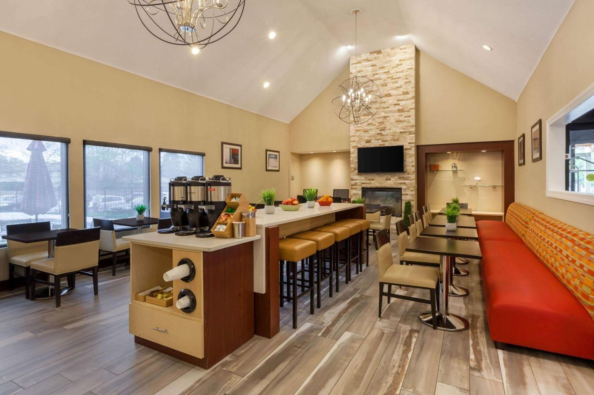 Hawthorn Suites By Wyndham Detroit Southfield Eksteriør billede